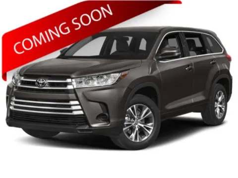 Gray 2019 Toyota Highlander LE for sale in Columbus, OH
