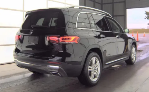 More photos of 2020 Mercedes-Benz GLB 250 at Auto Boutique Ohio, OH
