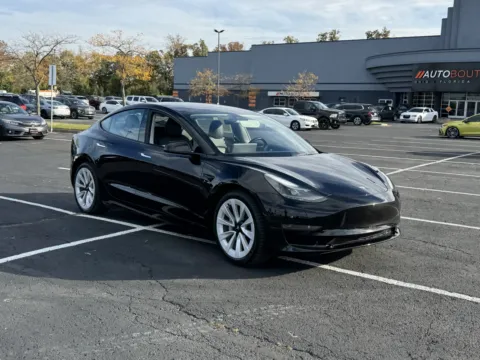 More photos of 2023 Tesla Model 3 at Auto Boutique Ohio, OH