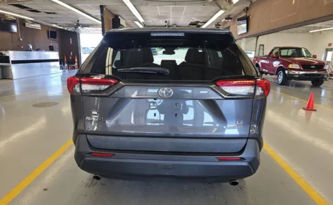 More photos of 2020 Toyota RAV4 LE at Auto Boutique Ohio, OH