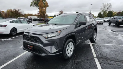 More photos of 2020 Toyota RAV4 LE at Auto Boutique Ohio, OH