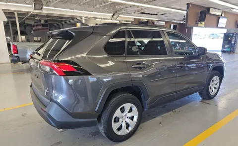 More photos of 2020 Toyota RAV4 LE at Auto Boutique Ohio, OH