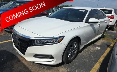 White 2018 Honda Accord Sedan LX 1.5T for sale in Columbus, OH