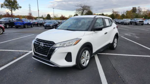 More photos of 2022 Nissan Kicks S at Auto Boutique Ohio, OH