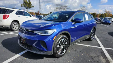 More photos of 2022 Volkswagen ID.4 Pro S at Auto Boutique Ohio, OH