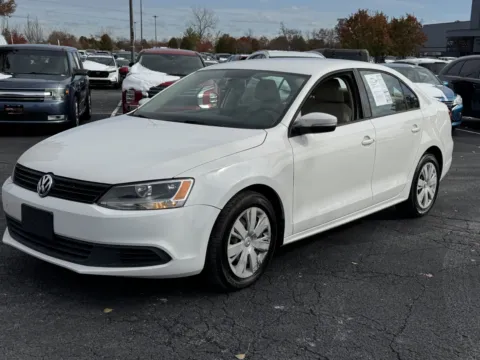More photos of 2012 Volkswagen Jetta Sedan SE PZEV at Auto Boutique Ohio, OH