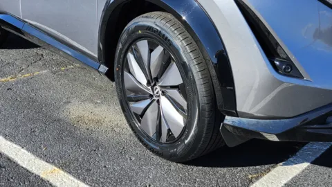 More photos of 2023 Nissan ARIYA ENGAGE at Auto Boutique Ohio, OH