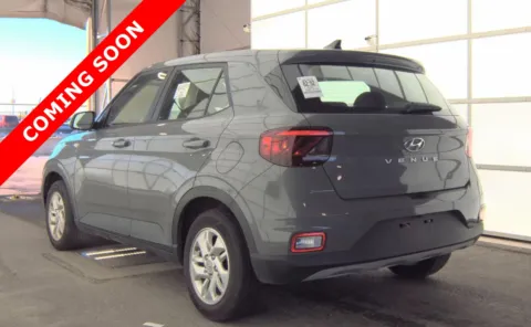 More photos of 2021 Hyundai Venue SE at Auto Boutique Ohio, OH
