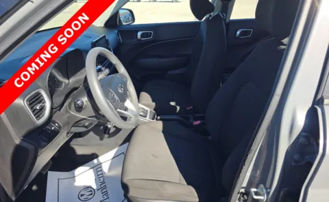 More photos of 2021 Hyundai Venue SE at Auto Boutique Ohio, OH