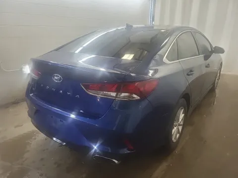 More photos of 2019 Hyundai Sonata SE at Auto Boutique Ohio, OH