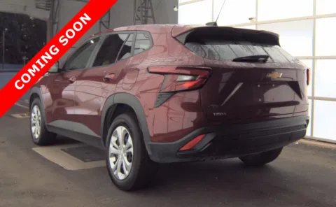 More photos of 2024 Chevrolet Trax LS at Auto Boutique Ohio, OH