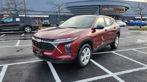 More photos of 2024 Chevrolet Trax LS at Auto Boutique Ohio, OH