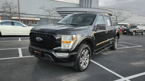 More photos of 2022 Ford F-150 XL at Auto Boutique Ohio, OH