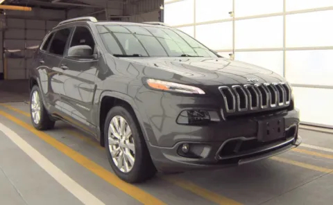 Another view of 2018 Jeep Cherokee Overland for sale in Columbus, OH at Auto Boutique Ohio