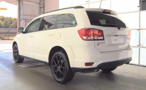 More photos of 2019 Dodge Journey SE at Auto Boutique Ohio, OH