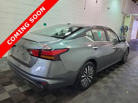 More photos of 2023 Nissan Altima 2.5 SV at Auto Boutique Ohio, OH
