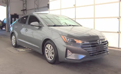 Another view of 2020 Hyundai Elantra SE for sale in Columbus, OH at Auto Boutique Ohio
