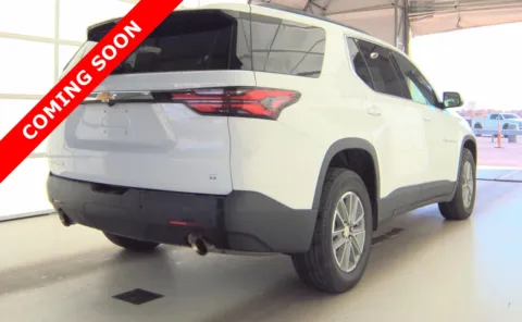 More photos of 2022 Chevrolet Traverse LT Cloth at Auto Boutique Ohio, OH