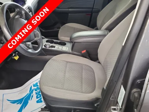 More photos of 2021 Ford Escape SE Hybrid at Auto Boutique Ohio, OH