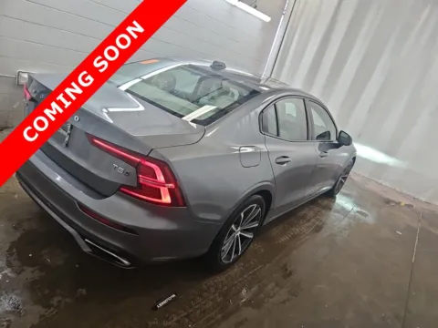 More photos of 2021 Volvo S60 Momentum at Auto Boutique Ohio, OH