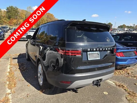 More photos of 2022 Land Rover Discovery S at Auto Boutique Ohio, OH