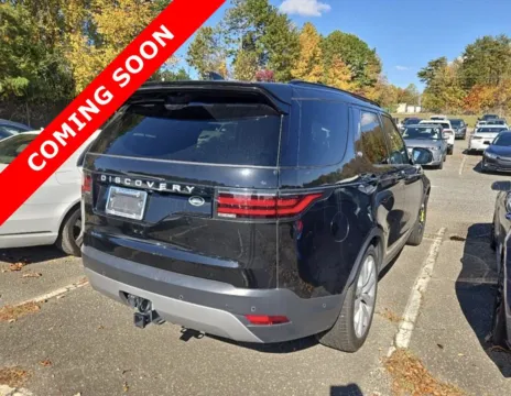 More photos of 2022 Land Rover Discovery S at Auto Boutique Ohio, OH