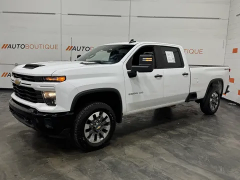 More photos of 2024 Chevrolet Silverado 2500HD Custom at Auto Boutique Ohio, OH