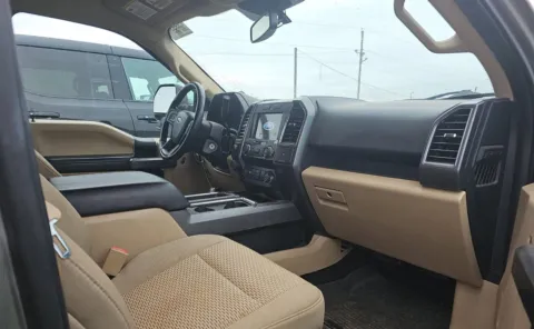 More photos of 2019 Ford F-150 XLT at Auto Boutique Ohio, OH