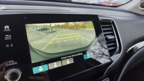 More photos of 2019 Honda Pilot Touring 7-Passenger at Auto Boutique Ohio, OH