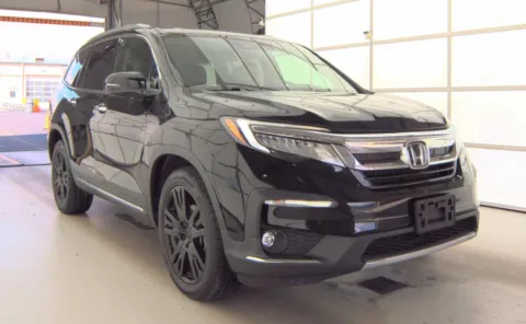 Another view of 2019 Honda Pilot Touring 7-Passenger for sale in Columbus, OH at Auto Boutique Ohio