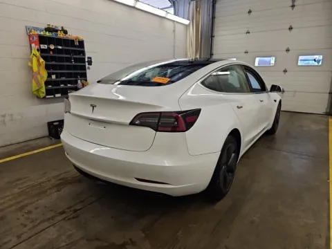 More photos of 2019 Tesla Model 3 Standard Range Plus at Auto Boutique Ohio, OH