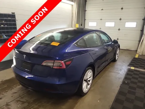 More photos of 2021 Tesla Model 3 Standard Range Plus at Auto Boutique Ohio, OH