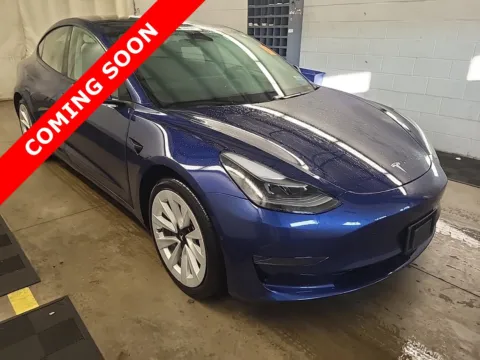 More photos of 2021 Tesla Model 3 Standard Range Plus at Auto Boutique Ohio, OH