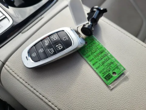 Photos of 2024 Hyundai Tucson Limited for sale in Terre Haute, IN at Dorsett Nissan