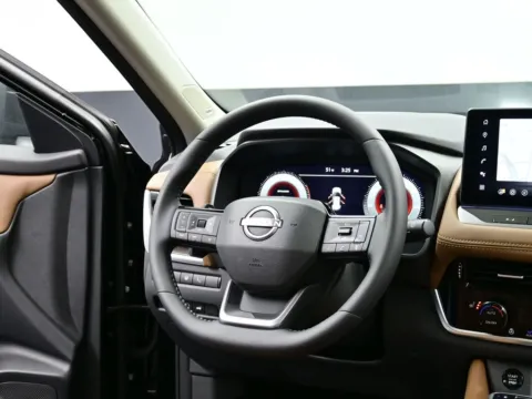 More photos of 2026 Nissan Rogue Platinum at Dorsett Nissan, IN