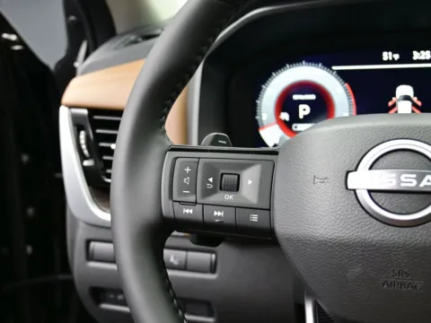 More photos of 2026 Nissan Rogue Platinum at Dorsett Nissan, IN