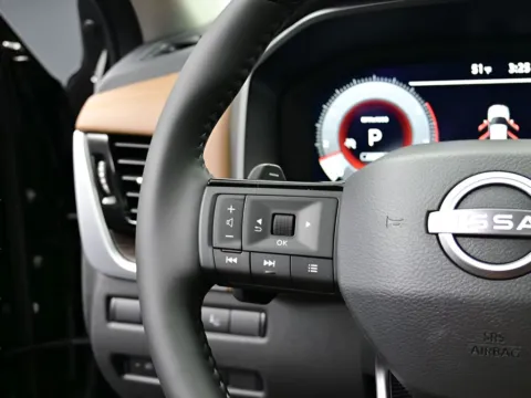 More photos of 2026 Nissan Rogue Platinum at Dorsett Nissan, IN