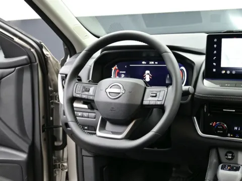 More photos of 2026 Nissan Rogue Platinum at Dorsett Nissan, IN