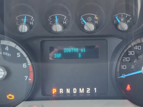 More photos of 2016 Ford F-250 Super Duty XLT at Dorsett Nissan, IN