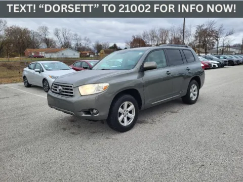 Green 2010 Toyota Highlander SE for sale in Terre Haute, IN