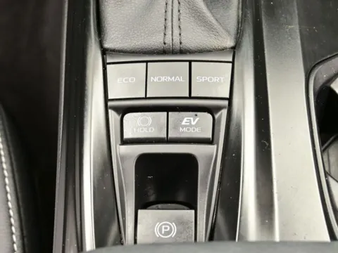 More photos of 2025 Toyota Camry Hybrid SE at Dorsett Nissan, IN