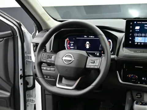 More photos of 2026 Nissan Rogue Platinum at Dorsett Nissan, IN