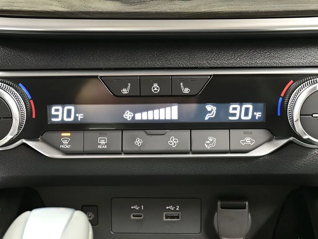 2025 Nissan Altima SL - Photo 7