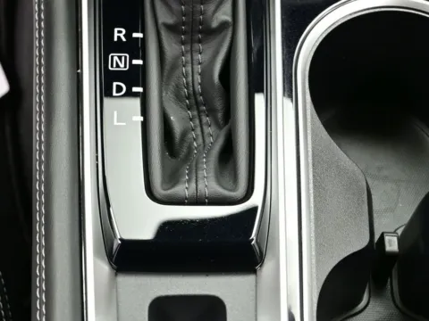 More photos of 2025 Nissan Altima SL at Dorsett Nissan, IN