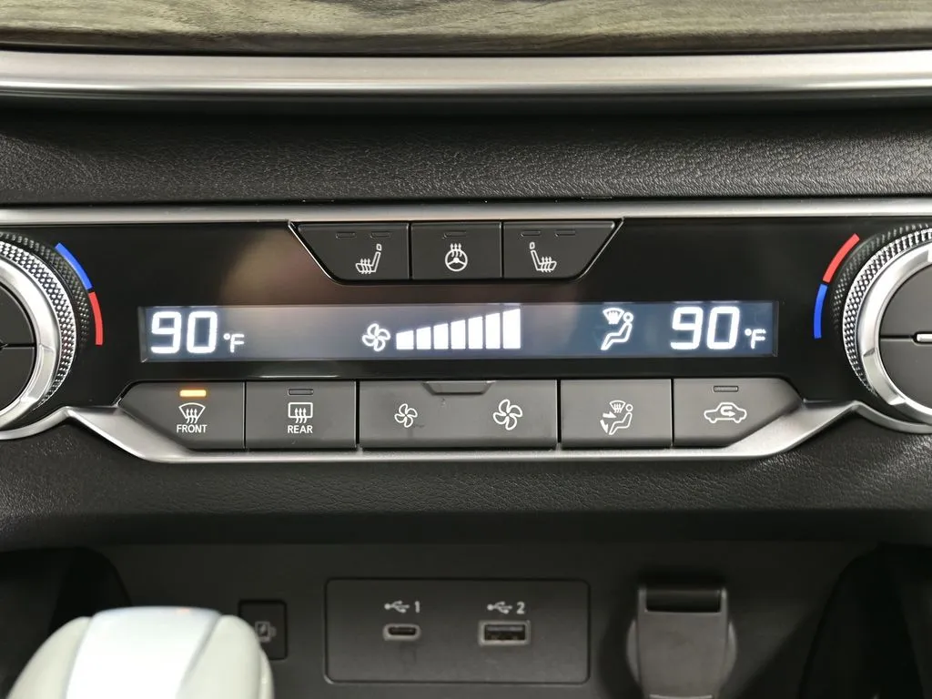 2025 Nissan Altima SL - Photo 7