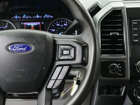 More photos of 2019 Ford F-250 Super Duty XLT at Dorsett Nissan, IN