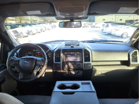 Photos of 2015 Ford F-150 XLT for sale in Terre Haute, IN at Dorsett Nissan