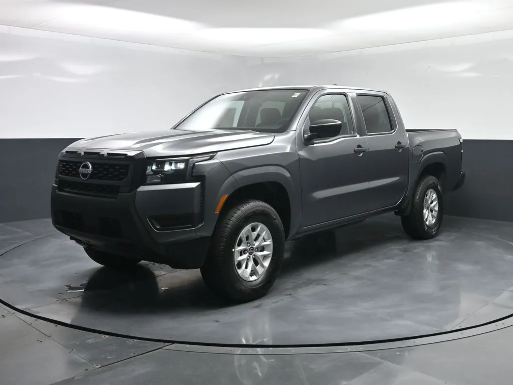 2026 Nissan Frontier S's photo