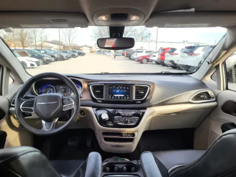 Photos of 2021 Chrysler Voyager LXI for sale in Terre Haute, IN at Dorsett Nissan