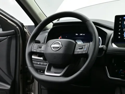 More photos of 2026 Nissan Rogue Platinum at Dorsett Nissan, IN